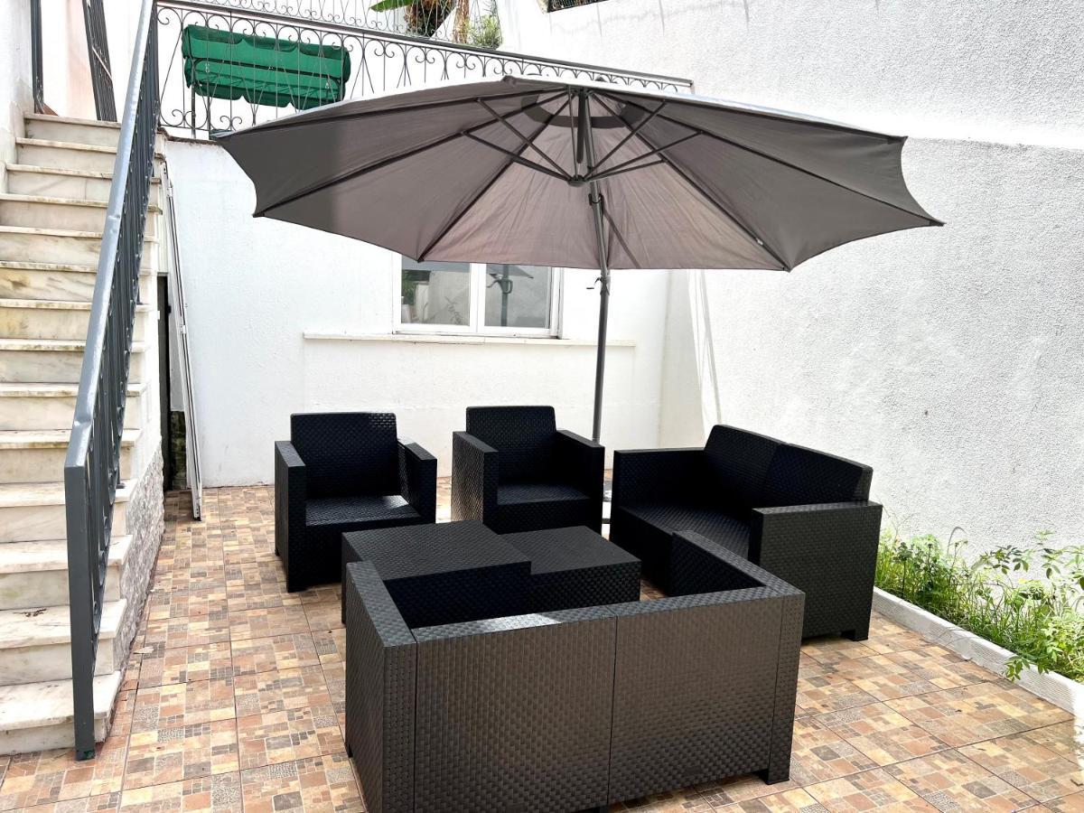 Oeiras Beach Private Room 9 - Double Bedroom With Shared Bathroom & Terrace Оэйраш Экстерьер фото