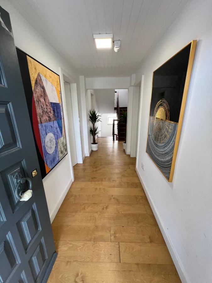 Oeiras Beach Private Room 9 - Double Bedroom With Shared Bathroom & Terrace Оэйраш Экстерьер фото
