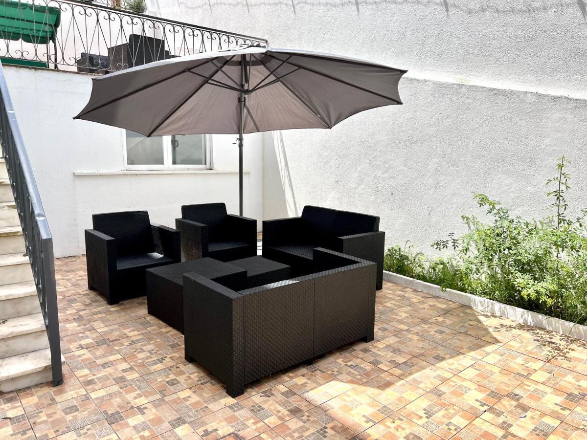 Oeiras Beach Private Room 9 - Double Bedroom With Shared Bathroom & Terrace Оэйраш Экстерьер фото