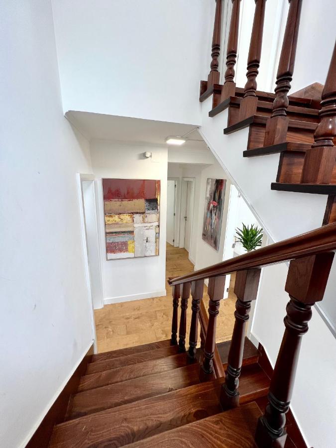 Oeiras Beach Private Room 9 - Double Bedroom With Shared Bathroom & Terrace Оэйраш Экстерьер фото